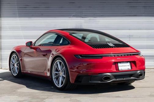 2024 Porsche 911 Carrera GTS