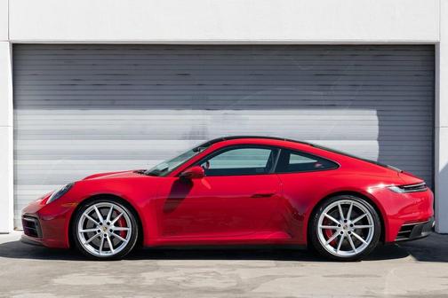 2024 Porsche 911 Carrera GTS