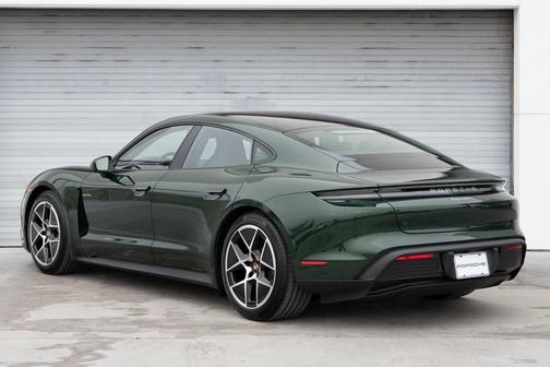 2026 Porsche Taycan 4