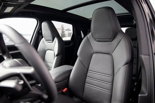 2026 Porsche Cayenne S
