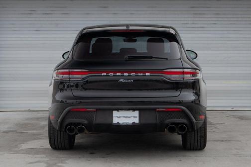 2025 Porsche Macan 