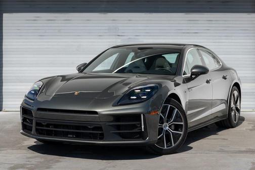 2025 Porsche Panamera 4S
