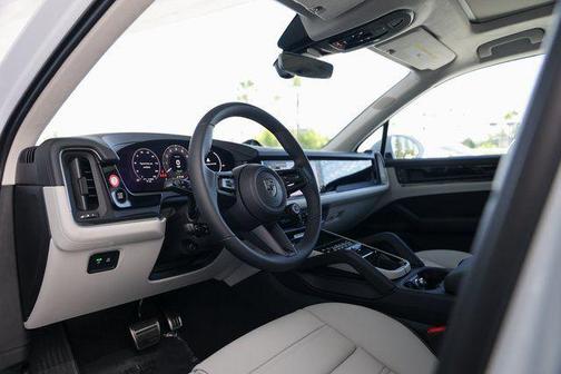 2025 Porsche Cayenne Cayenne Turbo E-Hybrid