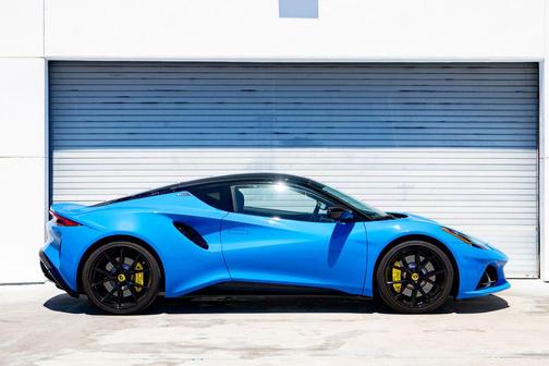 Seneca Blue 2024 Lotus Emira V6 First Edition
