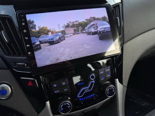 Black Onyx Pearl 2013 Hyundai SONATA Hybrid Base