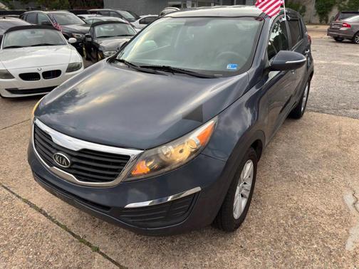 Gray 2012 Kia Sportage LX