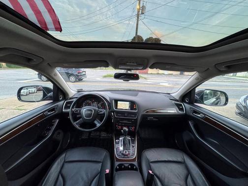Black 2011 Audi Q5 3.2 Premium Plus quattro