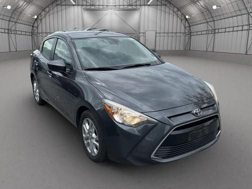 2017 Toyota Yaris iA Base