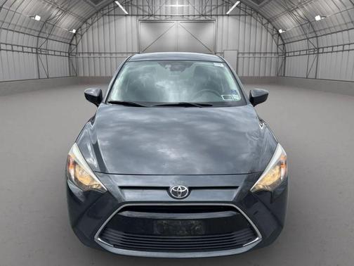 2017 Toyota Yaris iA Base