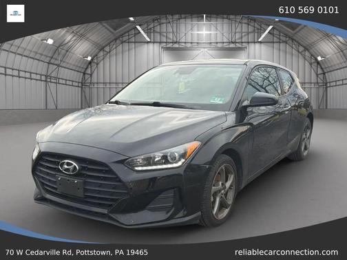 2019 Hyundai Veloster 2