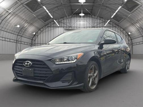 2019 Hyundai Veloster 2