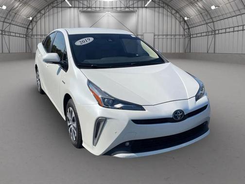 2019 Toyota Prius XLE