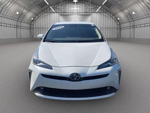 2019 Toyota Prius XLE