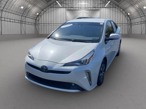 2019 Toyota Prius XLE