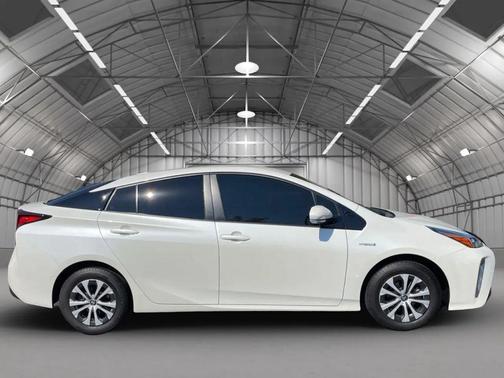 2019 Toyota Prius XLE