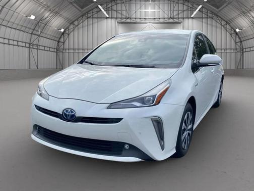 2019 Toyota Prius XLE