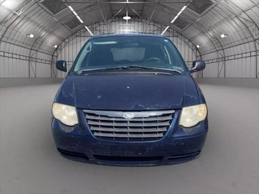 2005 Chrysler Town & Country Touring