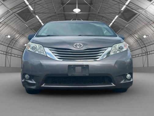2016 Toyota Sienna Limited