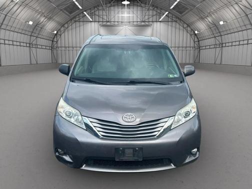 2016 Toyota Sienna Limited