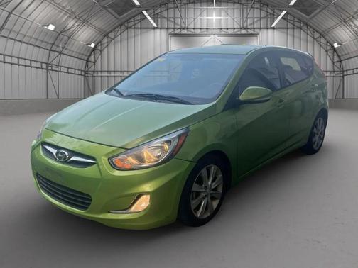 2013 Hyundai Accent SE