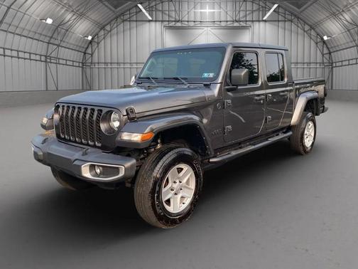 2022 Jeep Gladiator Sport S