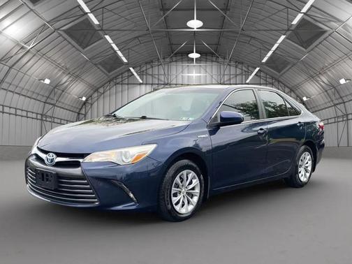 2017 Toyota Camry Hybrid XLE