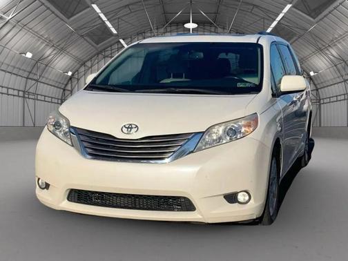 2016 Toyota Sienna XLE Premium
