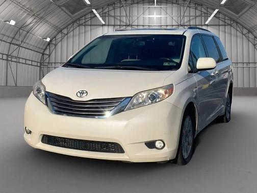 2016 Toyota Sienna XLE Premium