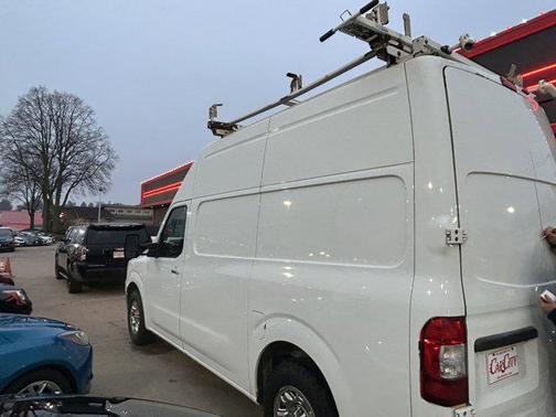 2016 Nissan NV Cargo NV2500 HD SL V8