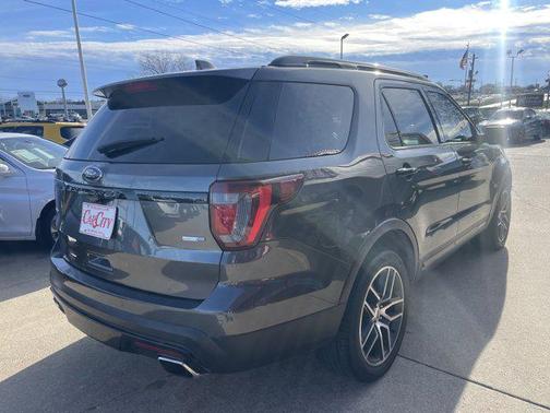 2017 Ford Explorer sport