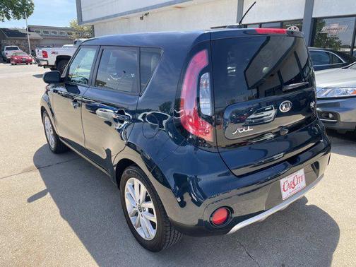 2017 Kia Soul +