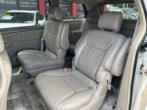 2006 Toyota Sienna XLE