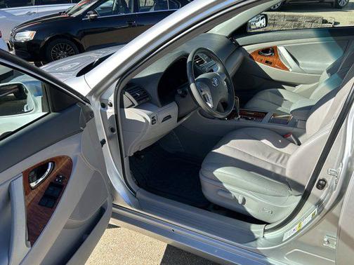 2009 Toyota Camry 4dr Sdn I4 Auto
