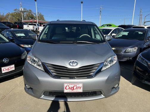 2014 Toyota Sienna XLE