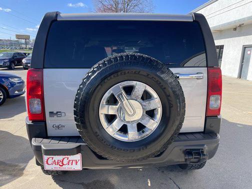 2009 Hummer H3 Base