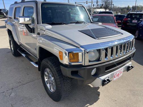 2009 Hummer H3 Base