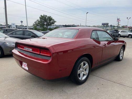 2010 Dodge Challenger SE