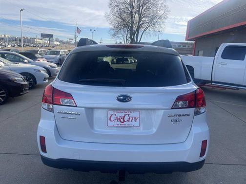 2013 Subaru Outback 2.5i Premium