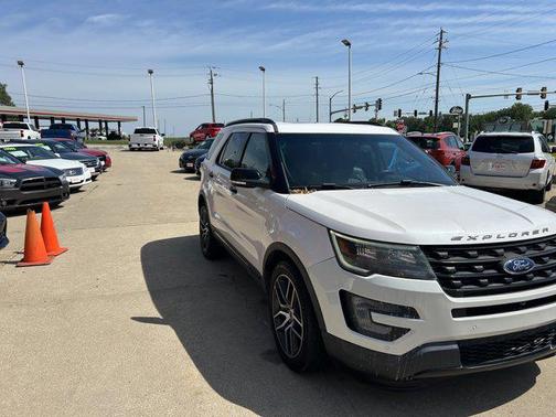2016 Ford Explorer Sport