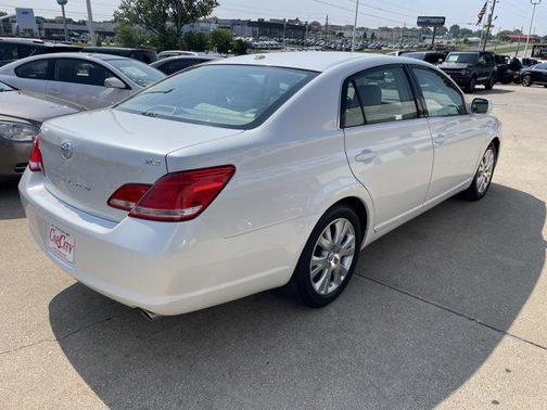 2010 Toyota Avalon Limited