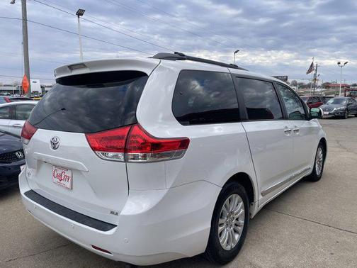 2011 Toyota Sienna Limited