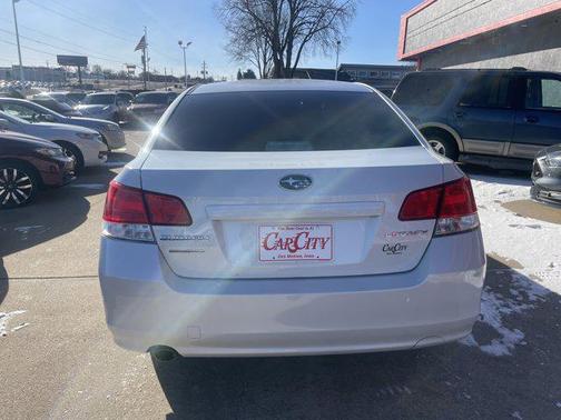 2011 Subaru Legacy Premium