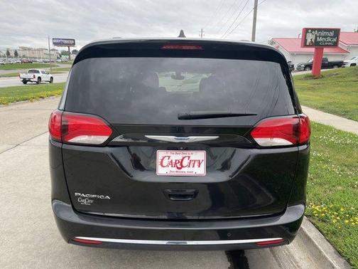 2018 Chrysler Pacifica Touring-L Plus