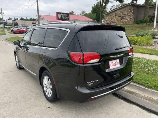 2018 Chrysler Pacifica Touring-L Plus