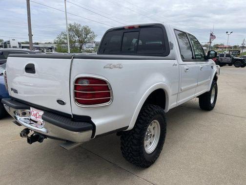 2002 Ford F-150 Lariat SuperCrew