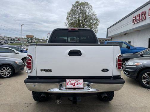 2002 Ford F-150 Lariat SuperCrew