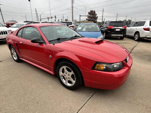 2004 Ford Mustang Deluxe