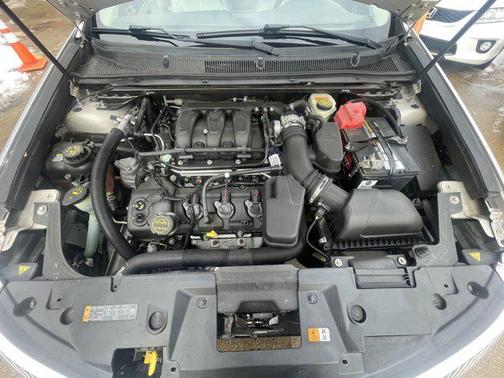 2014 Lincoln MKS Base