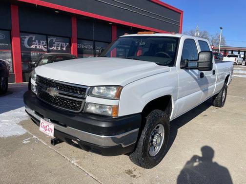 2006 Chevrolet Silverado 3500 LS Crew Cab