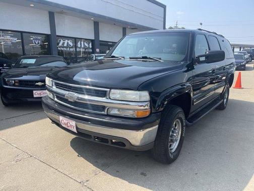 Photo 1 of 19 of 2001 Chevrolet Suburban LT